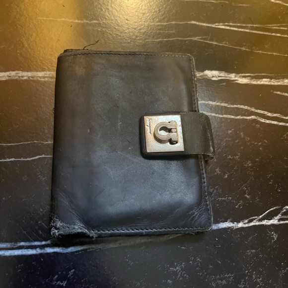 Vintage Salvatore Ferragamo Mens Black Leather Bilfold Long Wallet